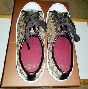 Coach Women's Empire Outline Sig C/Nap Low Top Khaki Sneaker